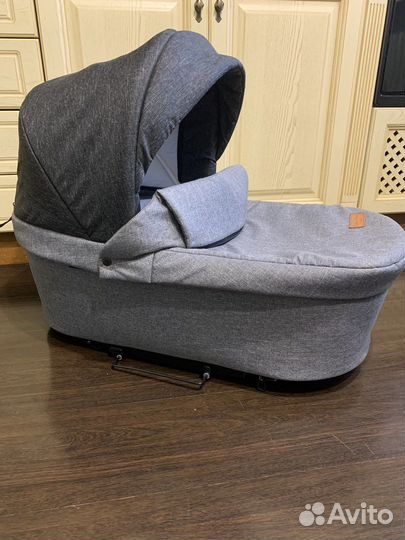 Люлька и прогулочный блок от коляски Beby Merc Q9