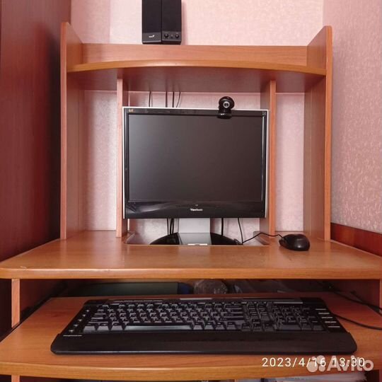 Компьютерный стол бу, компьютер в комплекте