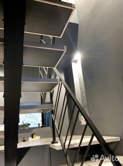 Металлические каркасы для лестниц