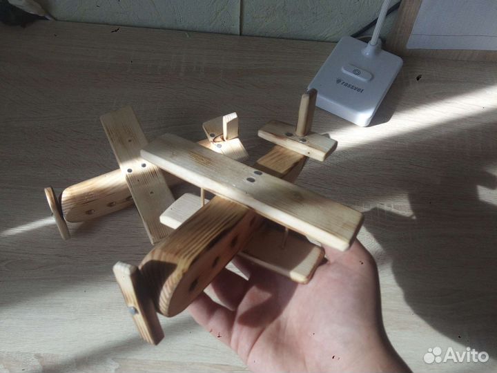 Деревянные игрушки (самолеты)