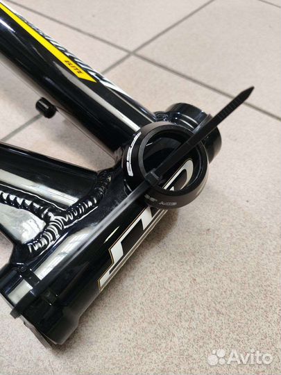 Рама двухподвес GT 26 с амортом Fox like new