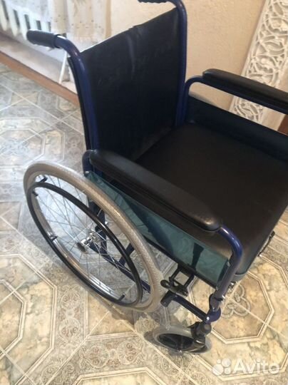 Кресло каталка с туалетом