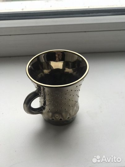 Набор кофейных чашек, рюмок, горшочков