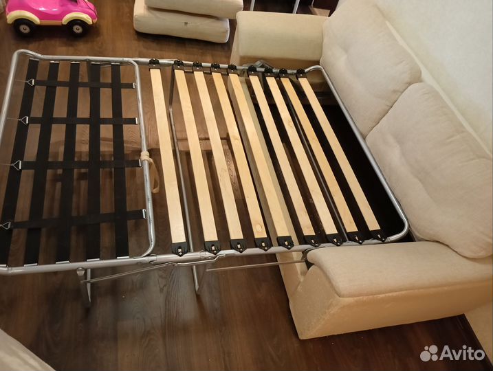 Диван и кресло