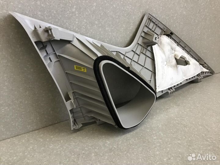 Обшивка задней стойки левая Kia Cerato 2018