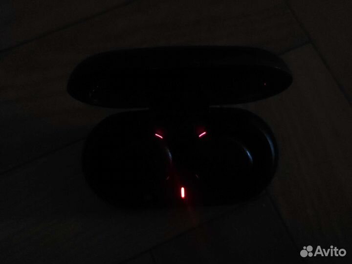 Беспроводные наушники sony WF-XB700