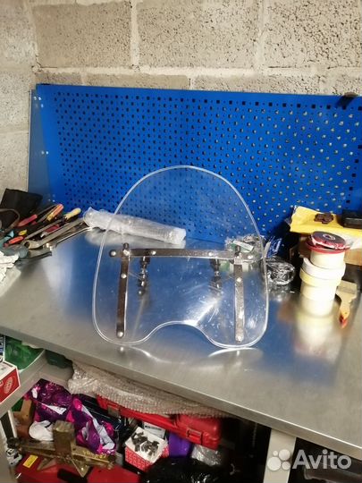 Стекло лобовое для мотоцикла универсальное