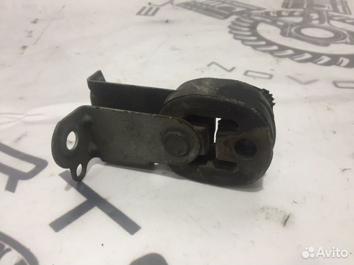 Крепление глушителя Audi A4 (B8, 8k2) 2007-2015