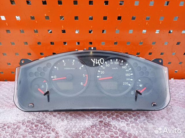 Щиток приборов Nissan Navara d 40