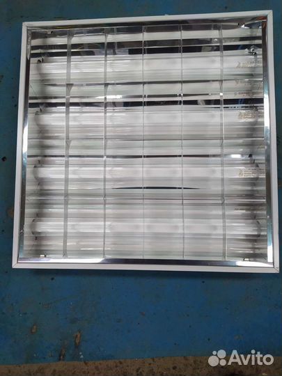 Светильник потолочный