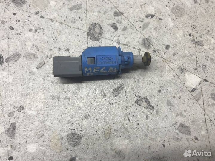 Датчик педали сцепления Renault Clio 3 2005-2012