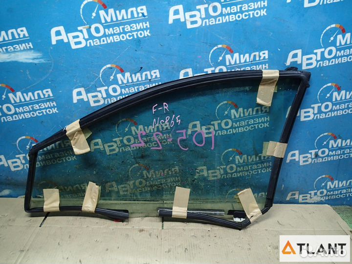 Стекло двери передний правый toyota IST