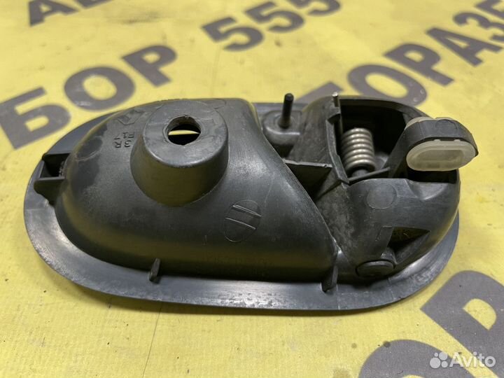 Ручка передняя левая внутренняя Renault Logan 2