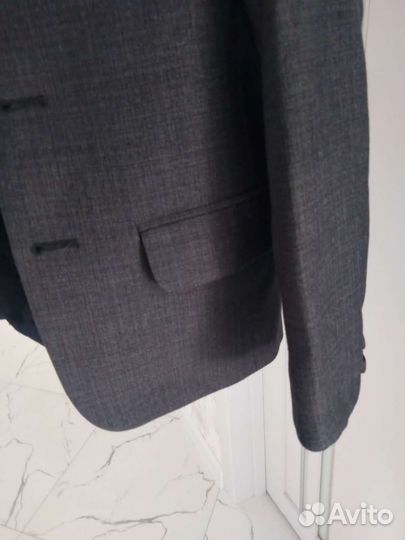 Школьный костюм