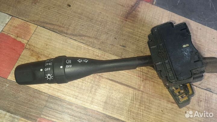 Подрулевой переключатель Nissan Almera N 15