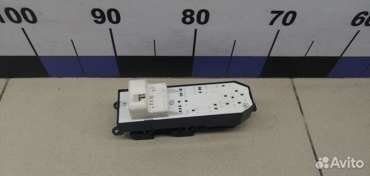 Блок управления стеклоподъемниками RAV 4 2013