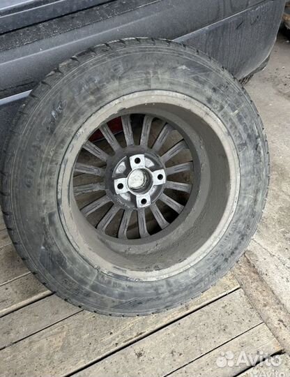 Резина Dunlop DS3 195/65 R15 на литых дисках