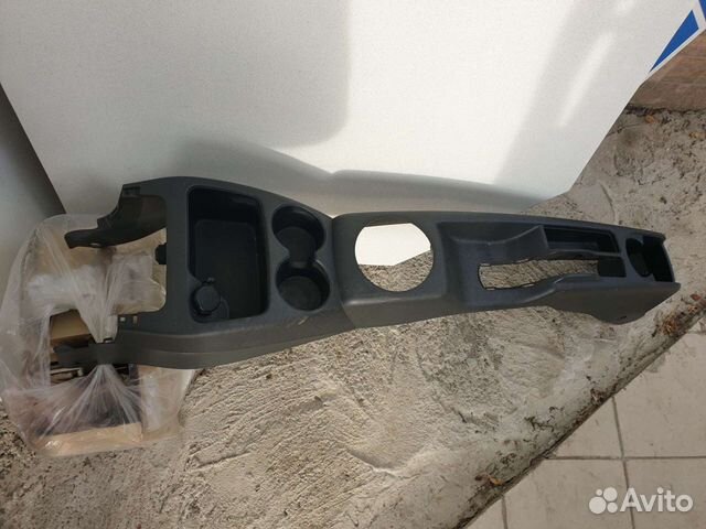 Honda Fit консоль - подлокотник