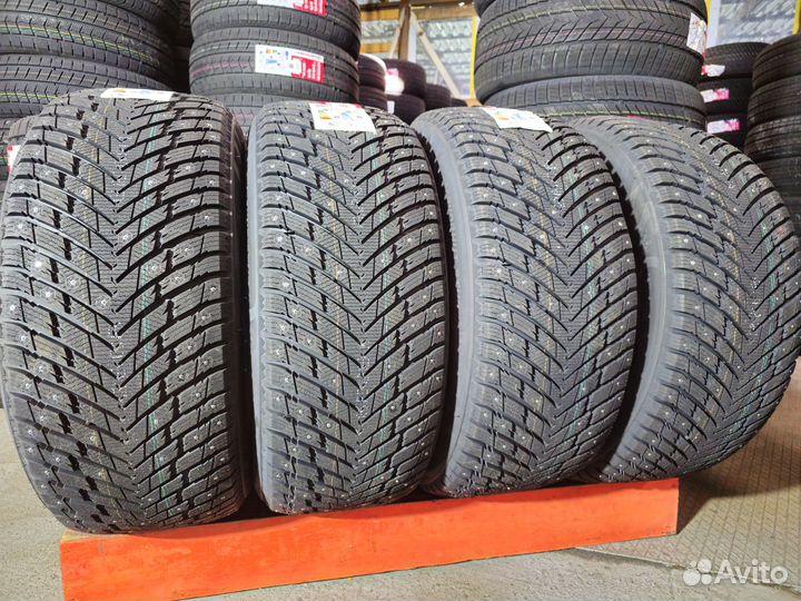 iLink Wintervorhut Stud II 225/40 R18 и 255/35 R18