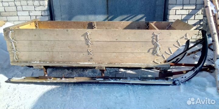 Сани для снегохода и Снасти для зимней рыбалки