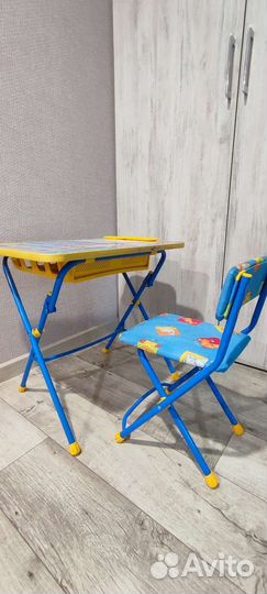 Детский столик и стульчик