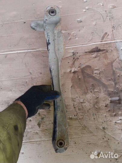Рычаг задний Нижний левый Форд Фокус 1