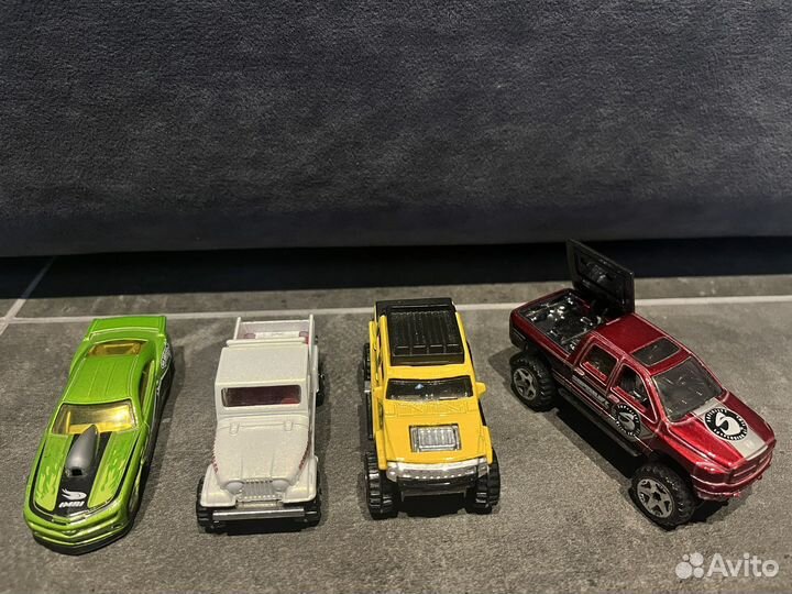 Hot wheels машинки