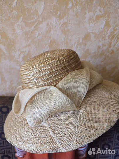 Шляпа женская соломенная