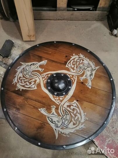 Щит викингов Беовульф