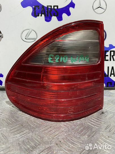 Задний левый фонарь Mercedes W210 Универсал