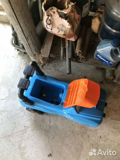 Машинка - каталка