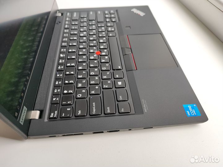 Lenovo ThinkPad T14 Gen 2/i5-1135G7/8/256/IPS/FHD