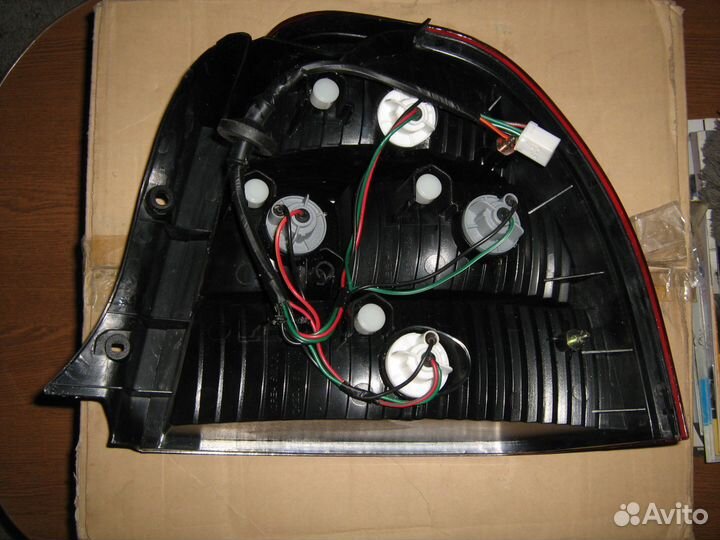 Kia Spectra USA Фонарь задний левый