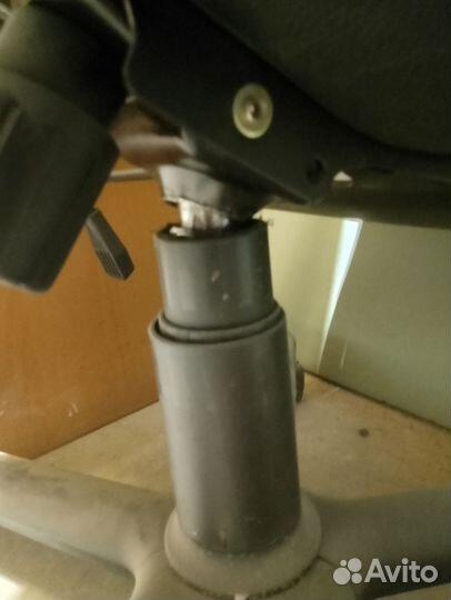 Компьютерное кресло