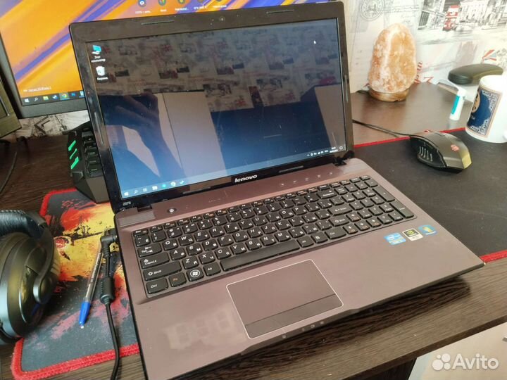 Lenovo z570 240gb ssd, i5 2430m, gt 525 1gb