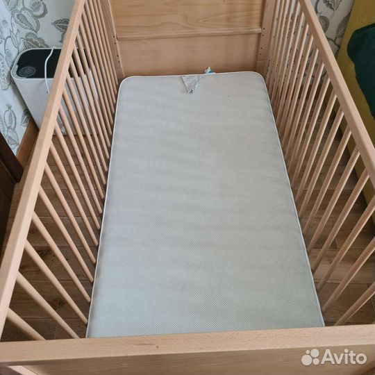 Детская кроватка