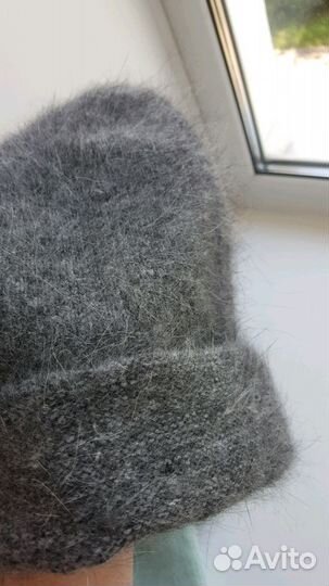 Шапка из ангоры ручной работы