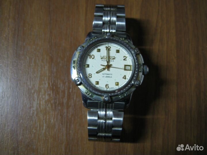 Часы Восток