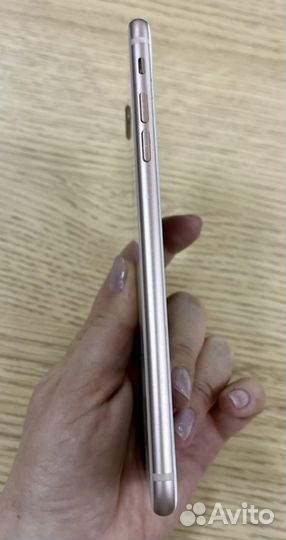 iPhone 8 Plus, 64 ГБ