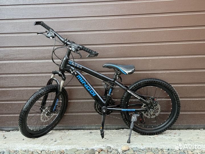 Скоростной спортивный велосипед