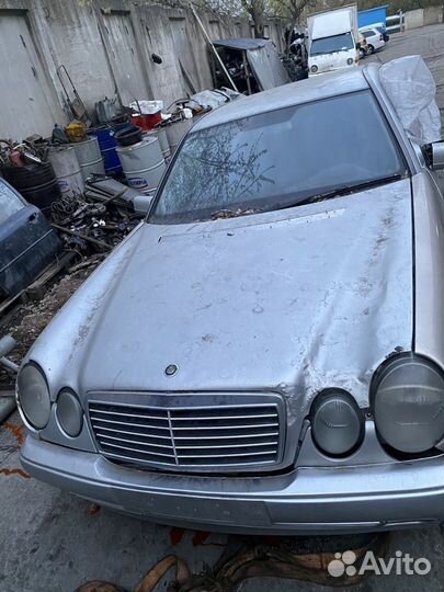 Mercedes benz e class 210 в разборе