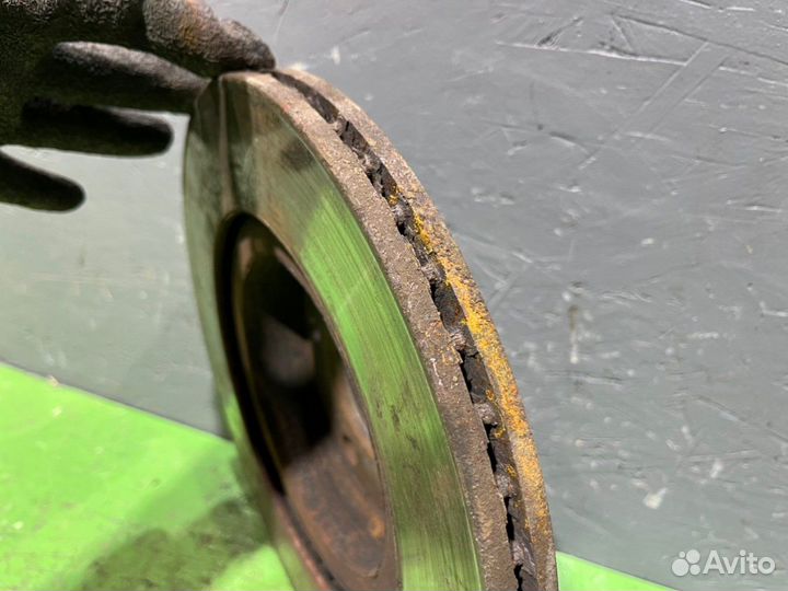 Диск тормозной Volkswagen Passat B5 1.8 ADR 1997