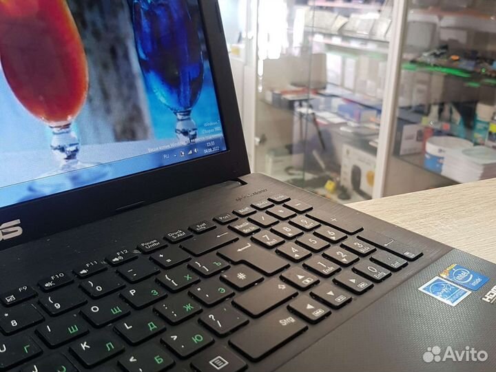 Ноутбук с новым SSD диском. Работает очень быстро