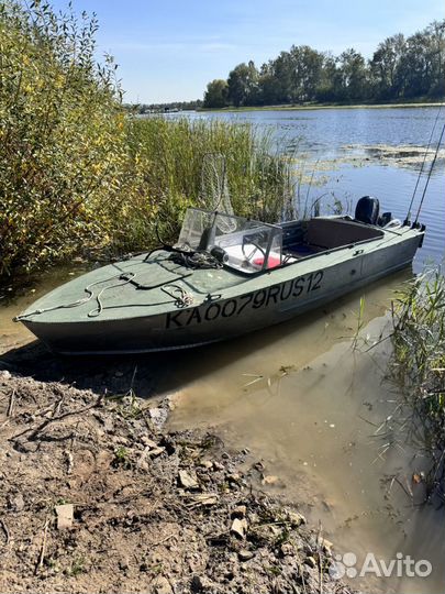 Моторная лодка прогресс2м