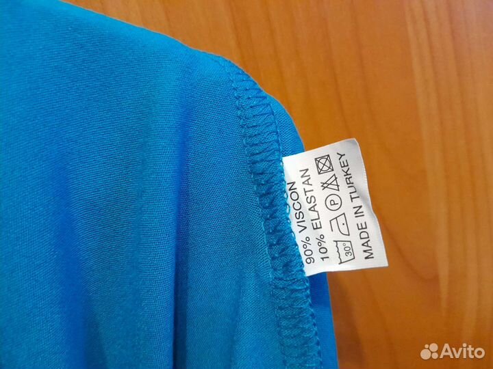 Костюм женский 52-54. платье и футболки 54-56