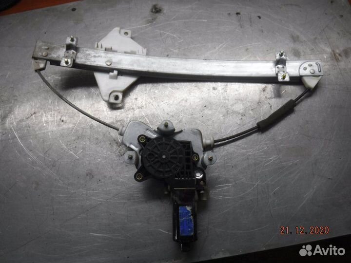 Стеклоподъемник задний левый Hyundai Sonata G4JP