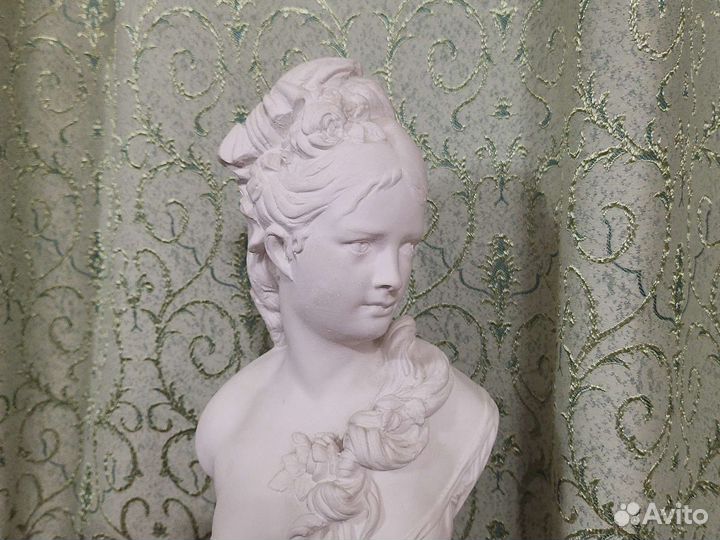 Бюст гипсовый
