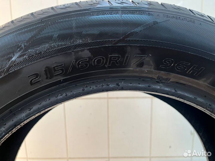 Chaoyang SU318A 215/60 R17