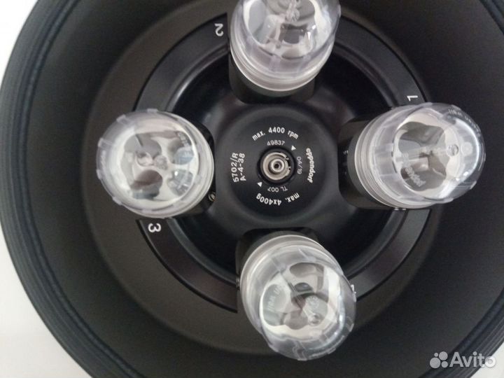 Центрифуга Eppendorf