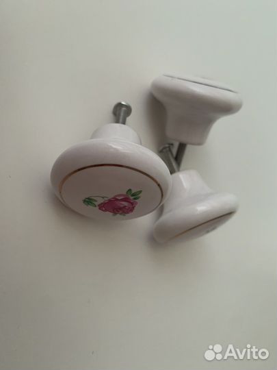Мебельные ручки керамика